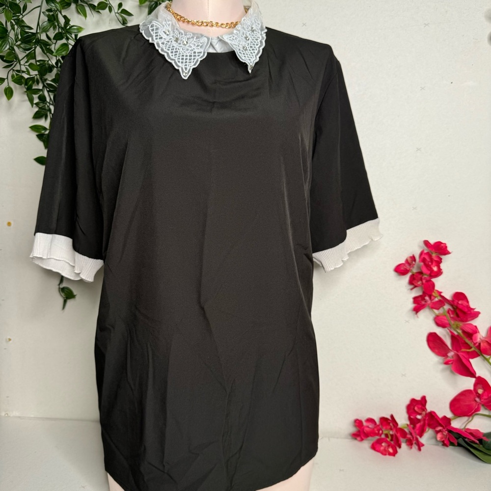 SHEIN Black Short Sleeve Blouse with White Lace Collar